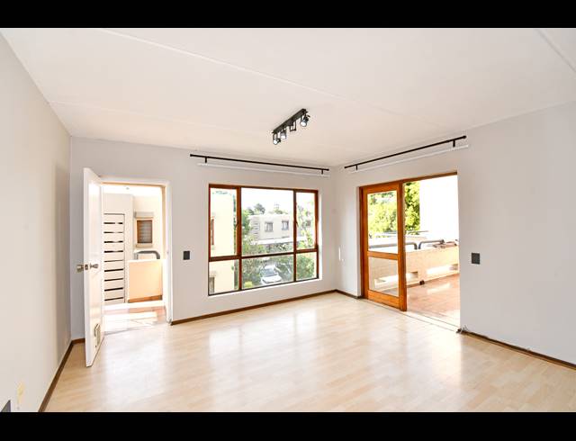 2 BEDROOM APARTMENT FOR SALE IN MAGALIESSIG